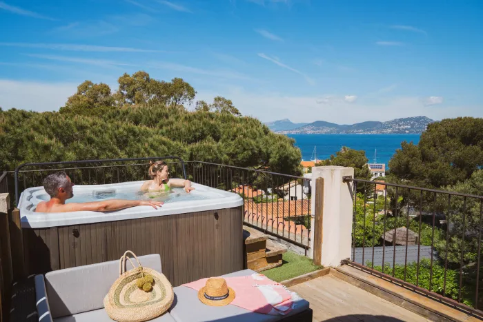 Camping - Hyères - Provence-Alpes-Côte d'Azur - Le Clair de Lune