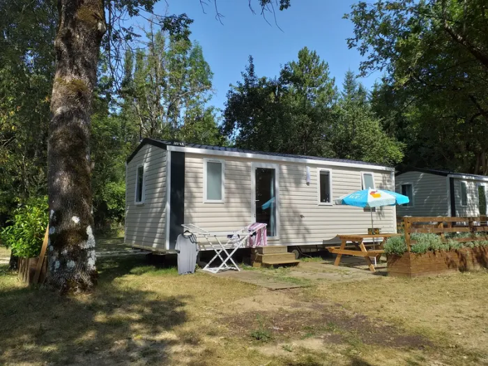 Camping - Barjac - Languedoc-Roussillon - Le Clos des Peupliers