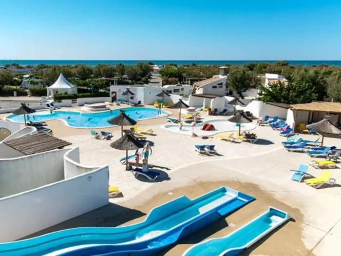 Camping - Saintes-Maries-de-la-Mer - Provence-Alpes-Côte d'Azur - Le Clos du Rhône