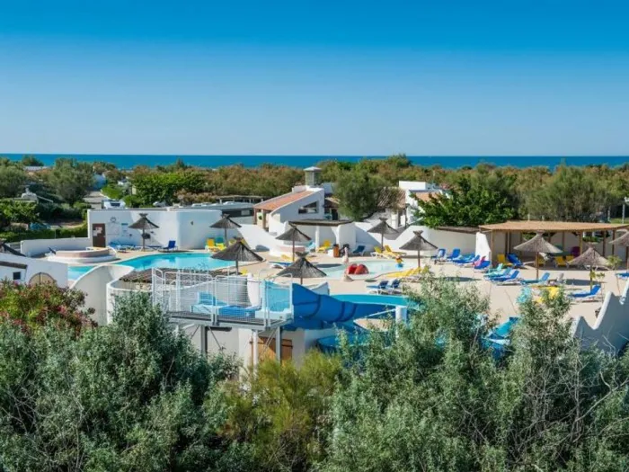 Camping - Saintes-Maries-de-la-Mer - Provence-Alpes-Côte d'Azur - Le Clos du Rhône
