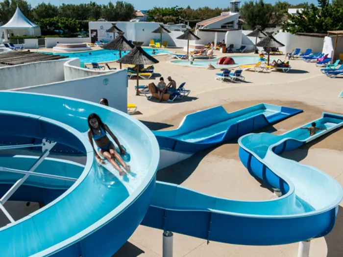 Camping - Saintes-Maries-de-la-Mer - Provence-Alpes-Côte d'Azur - Le Clos du Rhône