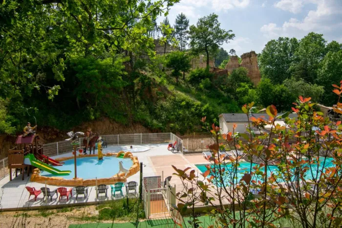 Camping - Rustrel - Provence-Alpes-Côte d'Azur - Le Colorado