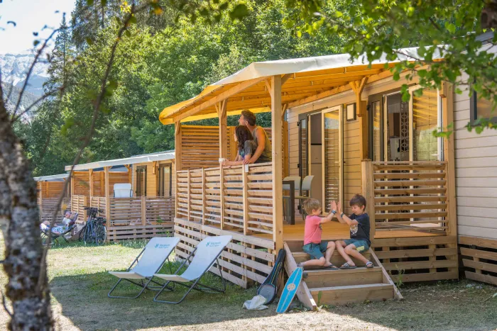 Camping - Les Vigneaux - Provence-Alpes-Côte d'Azur - Le Courounba