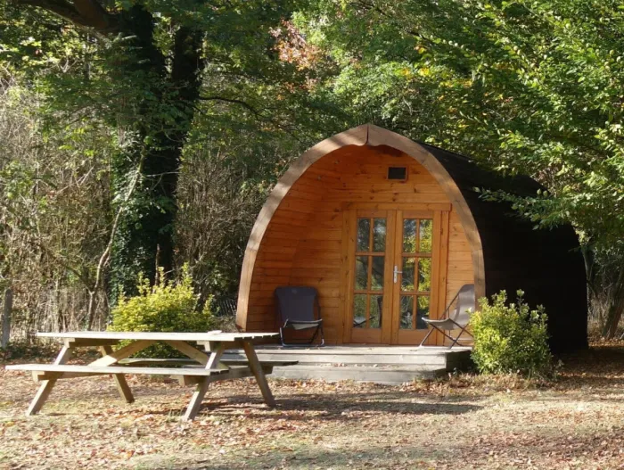 Camping - Saint-Père-sur-Loire - Grand Centre - Le Jardin de Sully