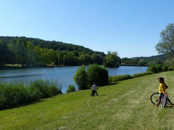 Camping - Plazac - Aquitaine - Le Lac