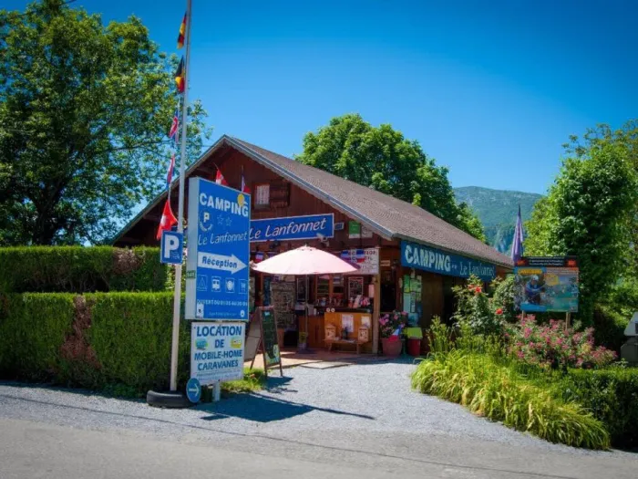 Camping - Talloires - Rhône-Alpes - Le Lanfonnet