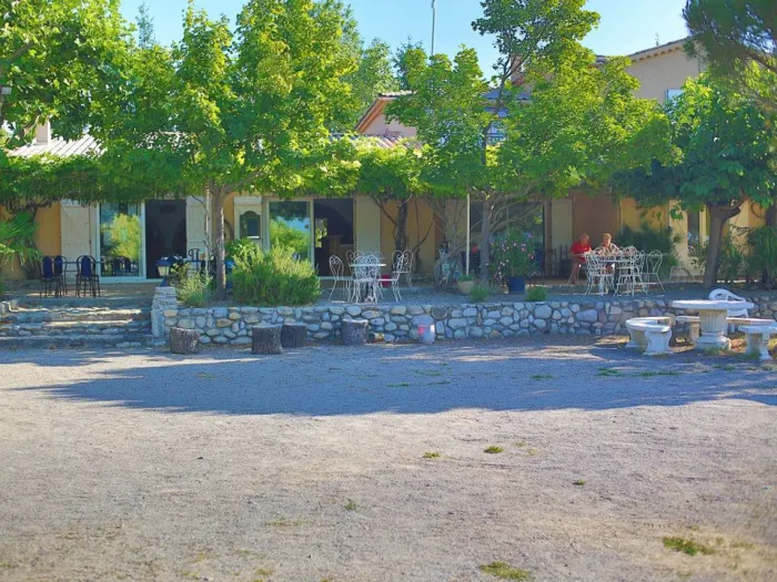 Camping - Laragne-Monteglin - Provence-Alpes-Côte d'Azur - Le Montéglin