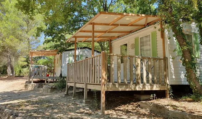 Camping - Cucuron - Provence-Alpes-Côte d'Azur - Le Moulin à Vent