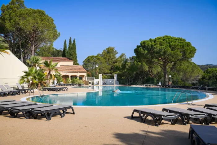 Camping - Bormes-les-Mimosas - Provence-Alpes-Côte d'Azur - Le Parc de Bormes