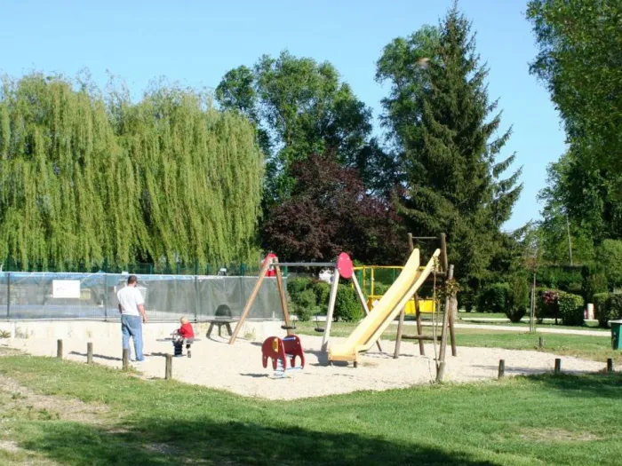 Camping - Dole - Franche-Comté - Le Pasquier