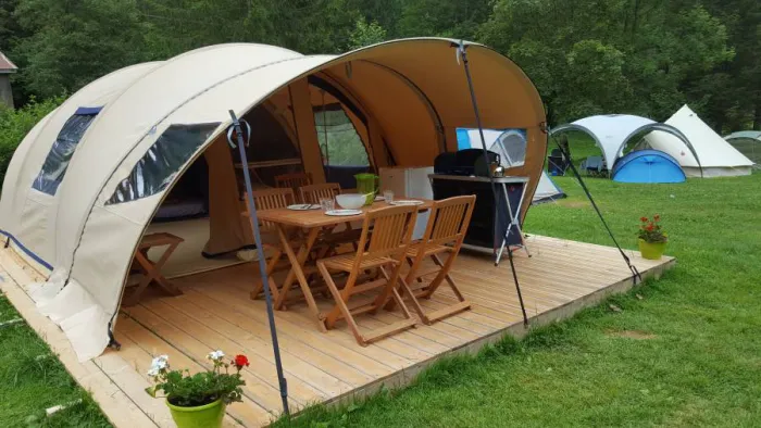 Camping - Sixt-Fer-à-Cheval - Rhône-Alpes - Le Pelly