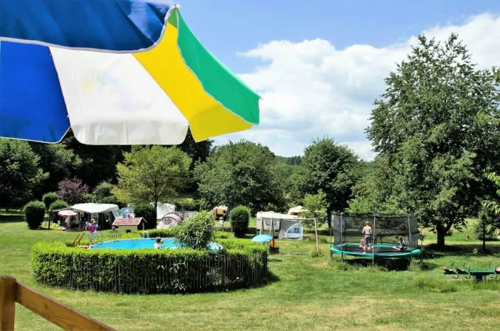 Camping - Neuvic - Limousin - Le Soustran