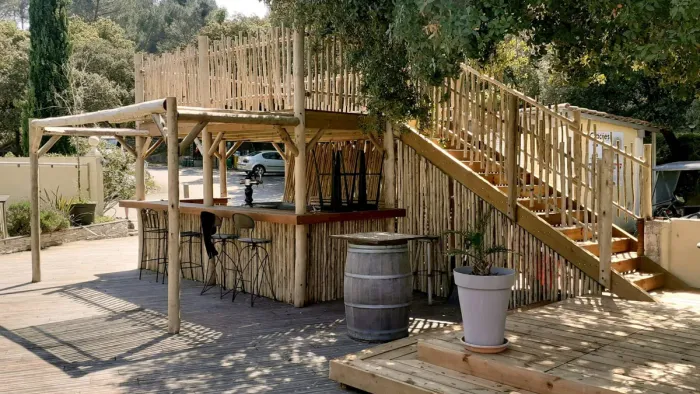 Camping - Istres - Provence-Alpes-Côte d'Azur - Le Vallon Des Cigales