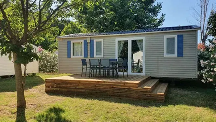 Camping - Istres - Provence-Alpes-Côte d'Azur - Le Vallon Des Cigales