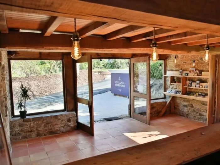 Camping Le Village Perrosien
