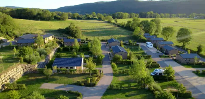 Camping - Hauteville-Lompnes - Rhône-Alpes - Les 12 Cols