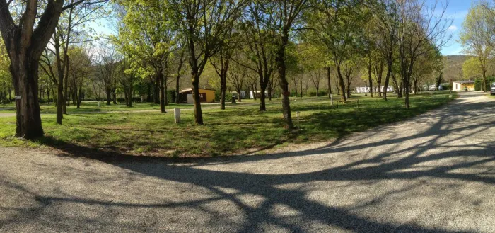 Camping - Tournon sur Rhône - Rhône-Alpes - Les Acacias