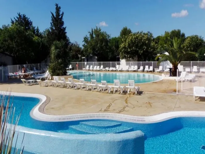 Camping - Gallargues le Montueux - Languedoc-Roussillon - Les Amandiers