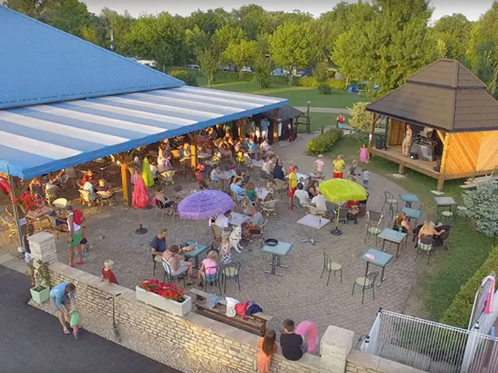 Camping - Parcey - Franche-Comté - Les Bords de Loue