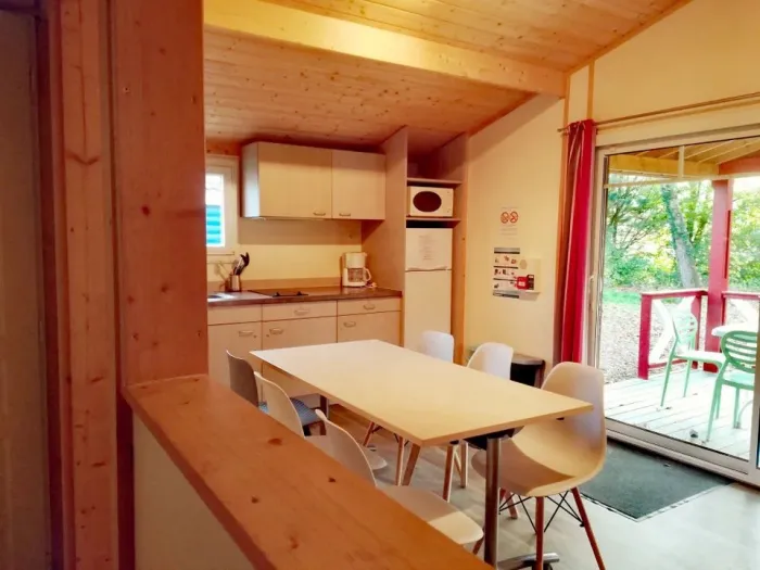 Camping - Vouneuil-sur-Vienne - Poitou-Charentes - Les Chalets De Moulieres