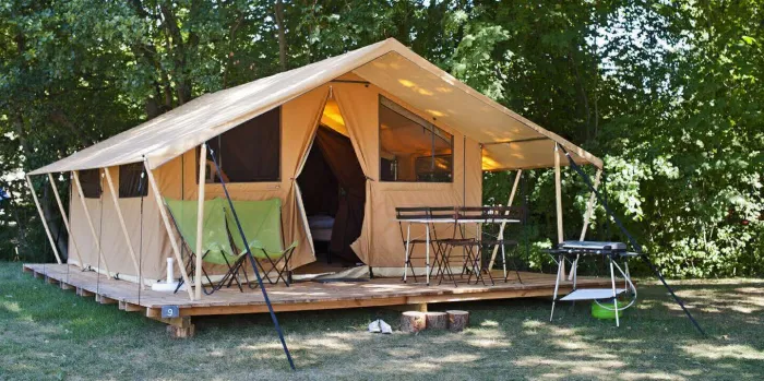 Camping - Vogüé - Rhône-Alpes - Les Chênes Verts