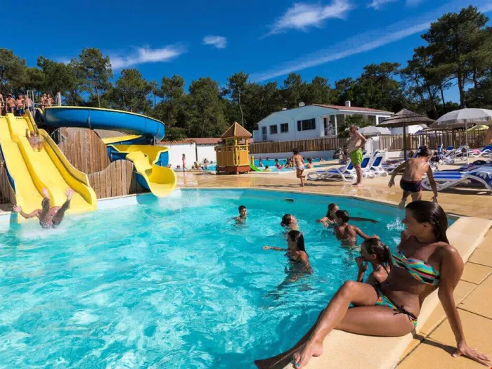 Camping - Longeville sur Mer - Pays de Loire - Les Dunes