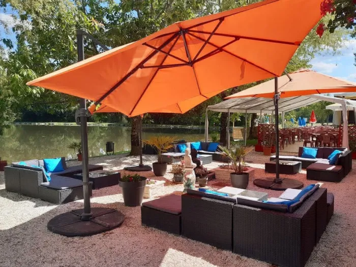 Camping - Saint-Félix-de-Bourdeilles - Aquitaine - Les Etangs de Plessac