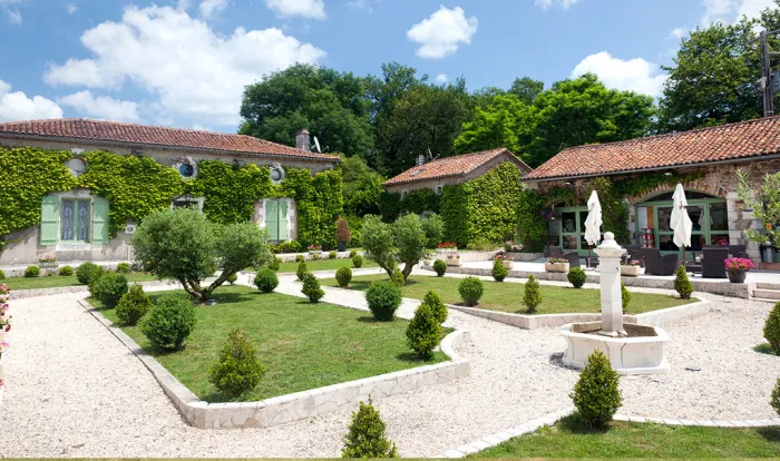 Camping - Eymouthiers - Poitou-Charentes - Les Gorges du Chambon