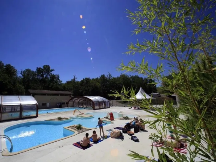 Camping - Monclar-de-Quercy - Midi-Pyrénées - Les Hameaux des Lacs
