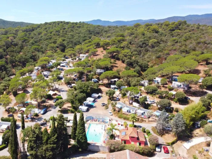Camping - Saint-Aygulf - Provence-Alpes-Côte d'Azur - Les Lauriers Roses