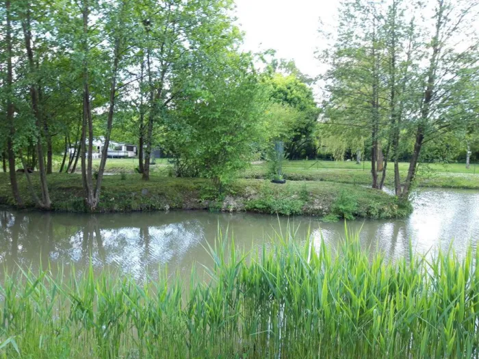 Camping - Châtel-Chéhéry - Champagne-Ardennes - Les Naïades