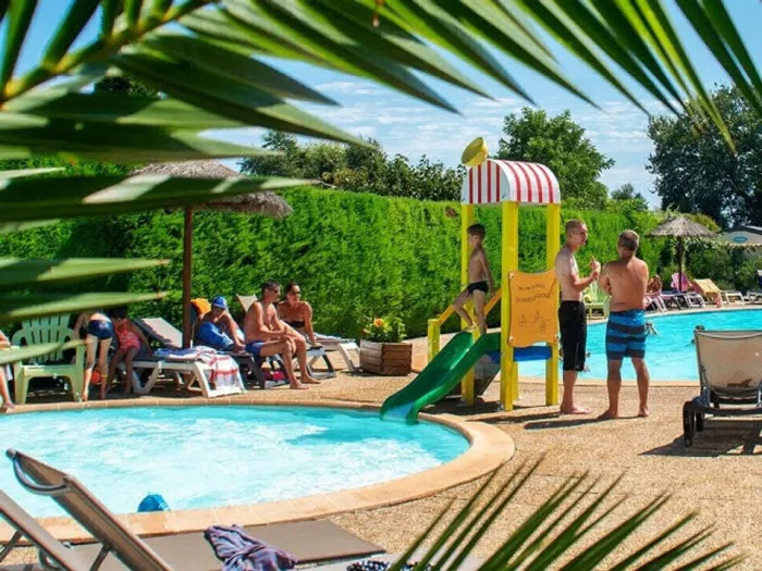 Camping - Six Fours les Plages - Provence-Alpes-Côte d'Azur - Les Playes