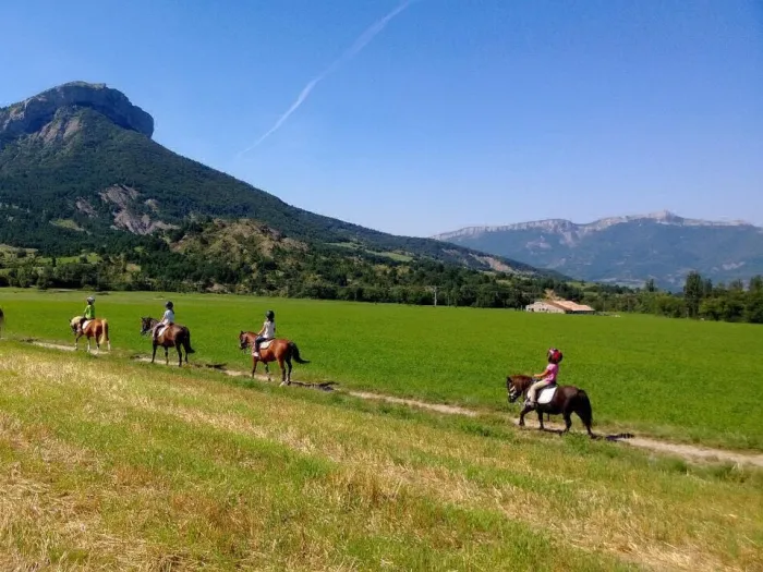 Camping - Orpierre - Provence-Alpes-Côte d'Azur - les Princes d'Orange