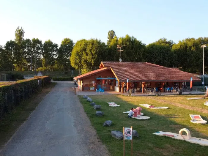 Camping - Saint-Sever - Aquitaine - Les Rives de l'Adour