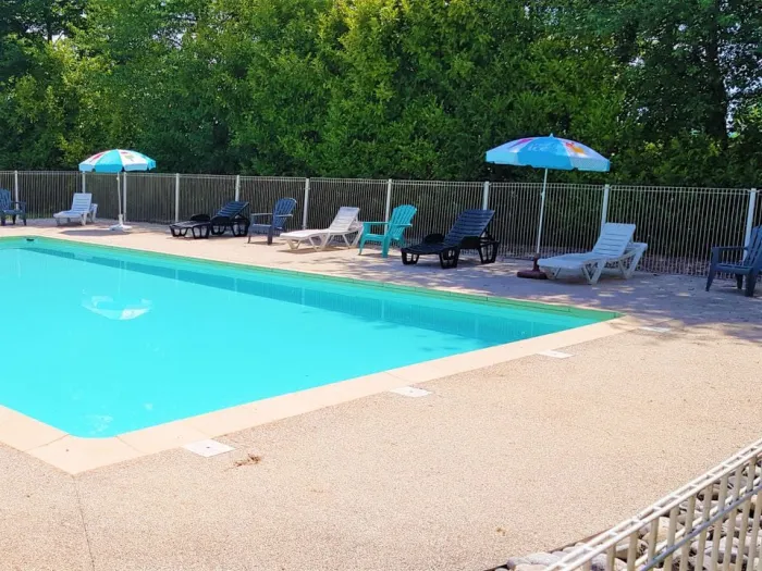 Camping - Saint-Gérons - Auvergne - Les Rives du Lac