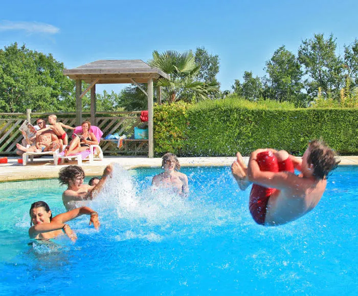 Camping - Proissans - Aquitaine - Les Terrasses Du Perigord