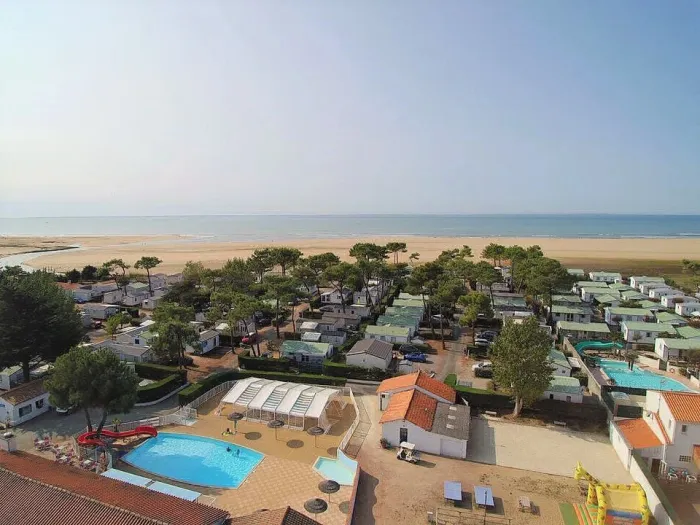 Camping - La Faute-sur-Mer - Pays de Loire - Les Violettes
