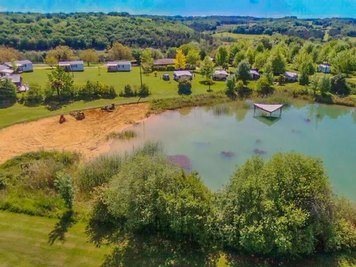 Camping - Douville - Aquitaine - Lestaubière
