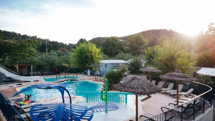 Camping - Bormes-les-Mimosas - Provence-Alpes-Côte d'Azur - Lou Cabasson