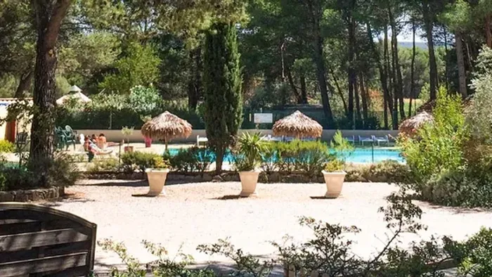 Camping - Lambesc - Provence-Alpes-Côte d'Azur - Lou Paradou