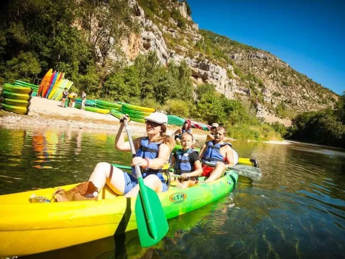 Camping - Saint-Geniez-d'Olt - Midi-Pyrénées - Marmotel