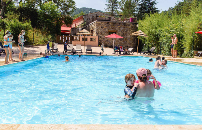 Camping - Les Ollières-sur-Eyrieux - Rhône-Alpes - Mas de Champel