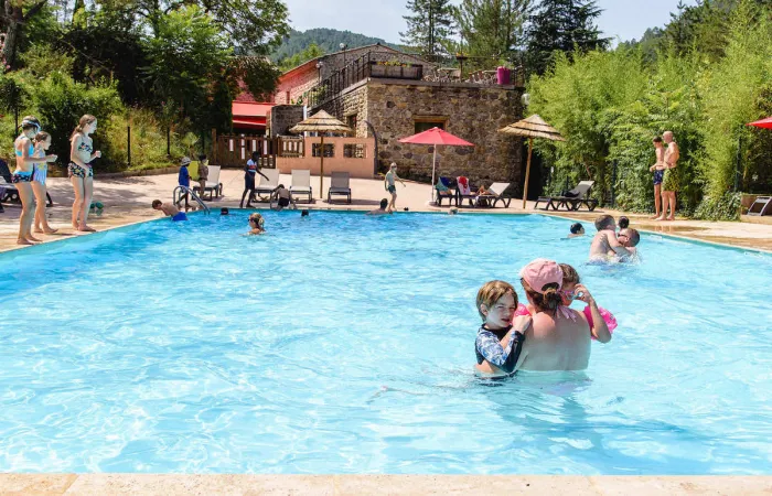 Camping - Les Ollières-sur-Eyrieux - Rhône-Alpes - Mas de Champel