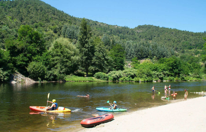 Camping - Les Ollières-sur-Eyrieux - Rhône-Alpes - Mas de Champel
