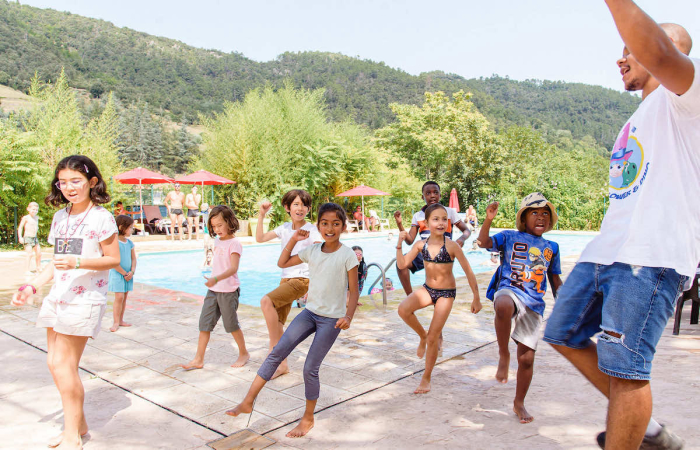 Camping - Les Ollières-sur-Eyrieux - Rhône-Alpes - Mas de Champel