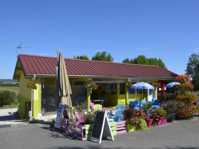 Camping - Bourbonne-les-Bains - Champagne-Ardennes - Montmorency