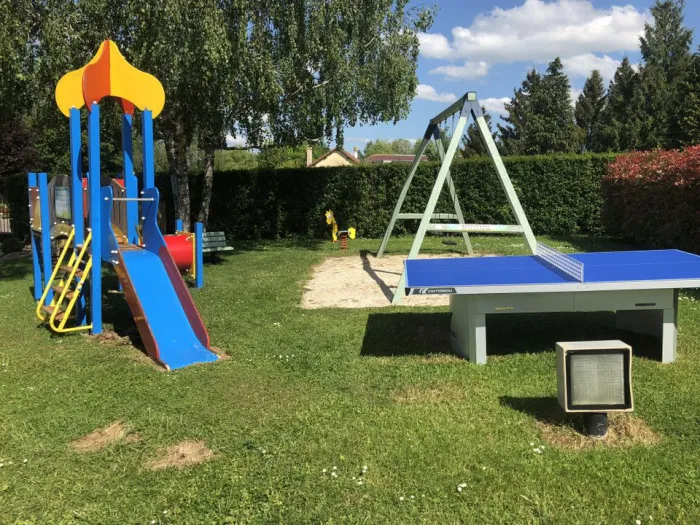 Camping - Bourbonne-les-Bains - Champagne-Ardennes - Montmorency