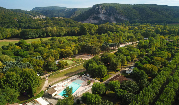 Camping Rives d'Arc - Vallon-Pont-d'Arc