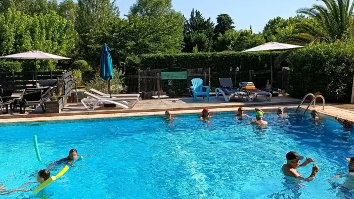 Camping - Noves - Provence-Alpes-Côte d'Azur - Verbéla village