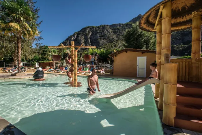 Camping - Tarascon-sur-Ariège - Midi-Pyrénées - Le Pré Lombard